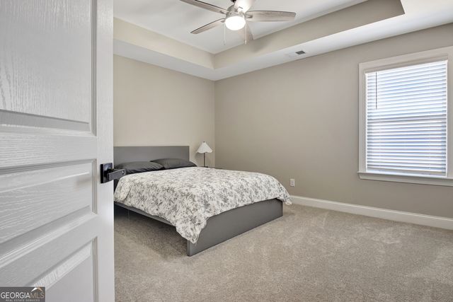 135 Owens Path, Senoia, GA 30276