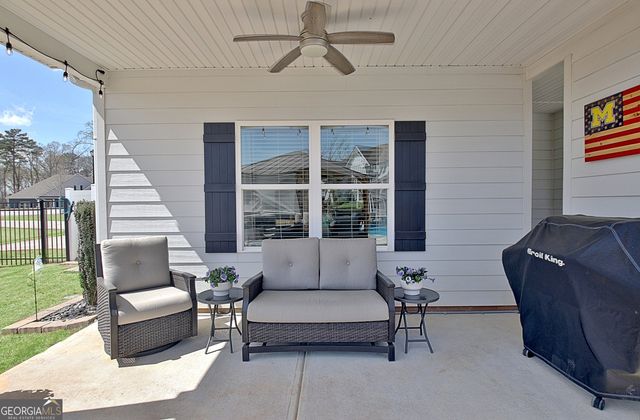 135 Owens Path, Senoia, GA 30276