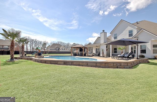 135 Owens Path, Senoia, GA 30276