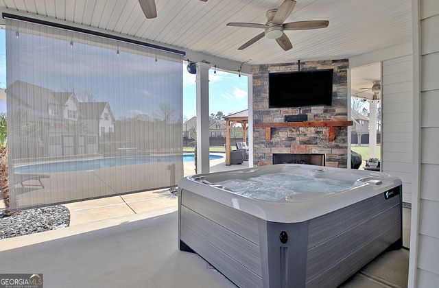 135 Owens Path, Senoia, GA 30276