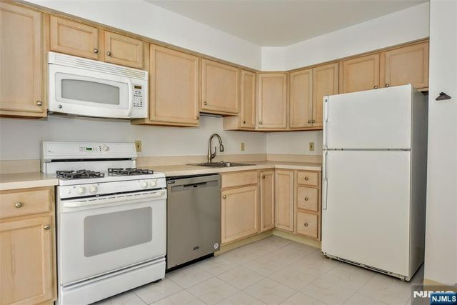 125 Orchard Park, Allendale, NJ 07401