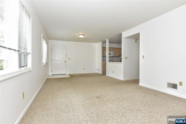 125 Orchard Park, Allendale, NJ 07401