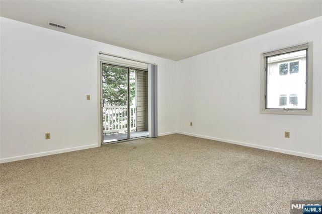 125 Orchard Park, Allendale, NJ 07401