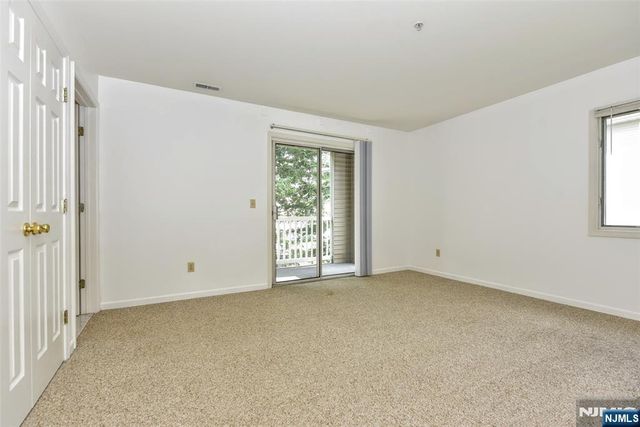 125 Orchard Park, Allendale, NJ 07401