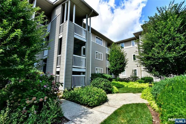 125 Orchard Park, Allendale, NJ 07401