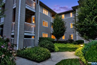 125 Orchard Park, Allendale, NJ 07401