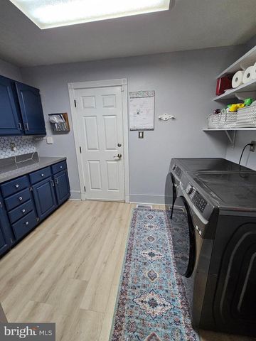 31 SIGNAL HILL DR, Voorhees, NJ 08043