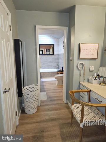 31 SIGNAL HILL DR, Voorhees, NJ 08043