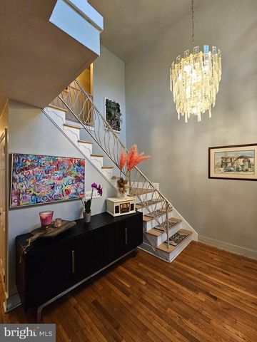 31 SIGNAL HILL DR, Voorhees, NJ 08043