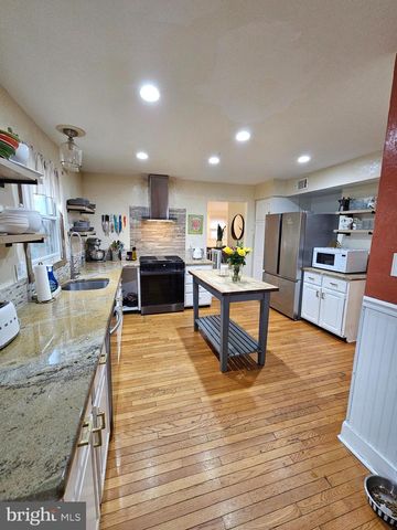 31 SIGNAL HILL DR, Voorhees, NJ 08043