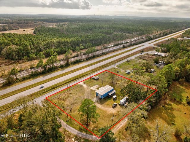 8735 Old Stage Road, Moss Point, MS 39562