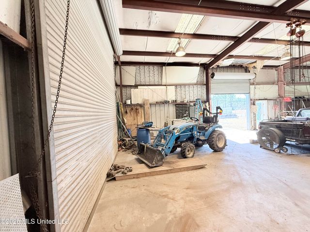 8735 Old Stage Road, Moss Point, MS 39562