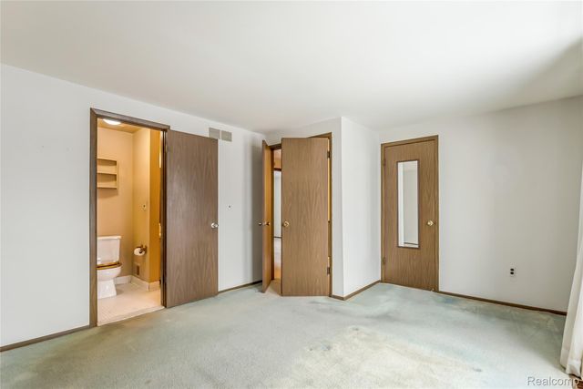 22747 Cranbrooke Drive, Novi, MI 48375