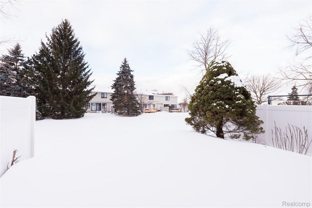 22747 Cranbrooke Drive, Novi, MI 48375