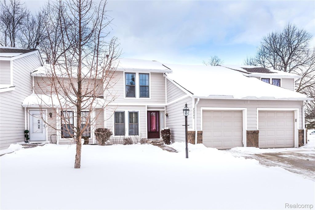 22747 Cranbrooke Drive, Novi, MI 48375