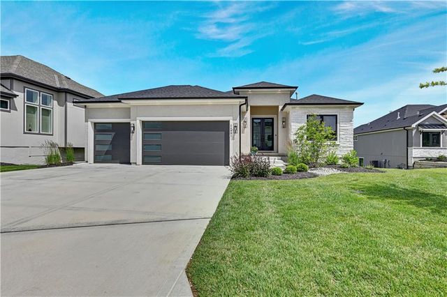 24991 W 98th Place, Lenexa, KS 66227