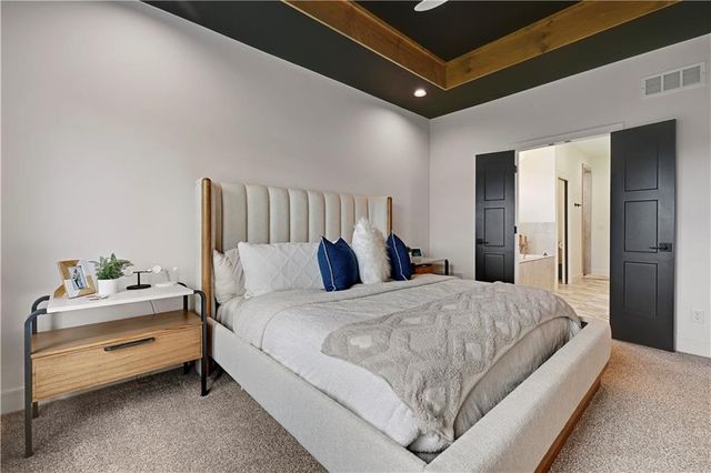 24991 W 98th Place, Lenexa, KS 66227