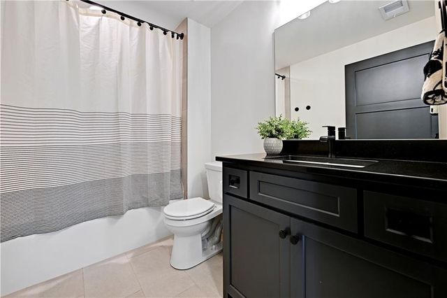 24991 W 98th Place, Lenexa, KS 66227