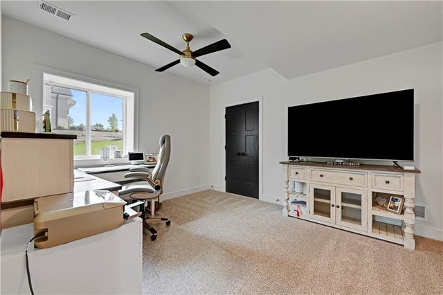 24991 W 98th Place, Lenexa, KS 66227