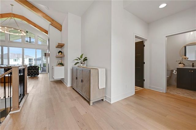 24991 W 98th Place, Lenexa, KS 66227