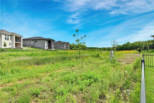 24991 W 98th Place, Lenexa, KS 66227