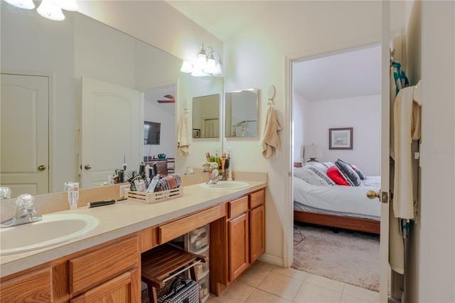 31500 SHAKER CIRCLE, Wesley Chapel, FL 33543