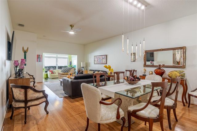 31500 SHAKER CIRCLE, Wesley Chapel, FL 33543