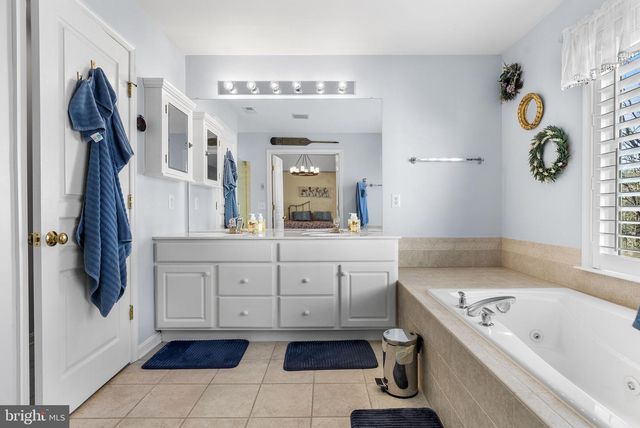 20 BRATTLEBORO CT, Medford, NJ 08055