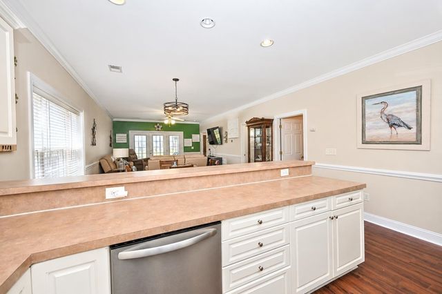 4140 Hibiscus Dr Unit 101, Little River, SC 29566
