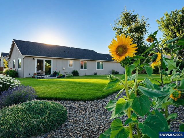 599 Churchill Downs St SE, Albany, OR 97322