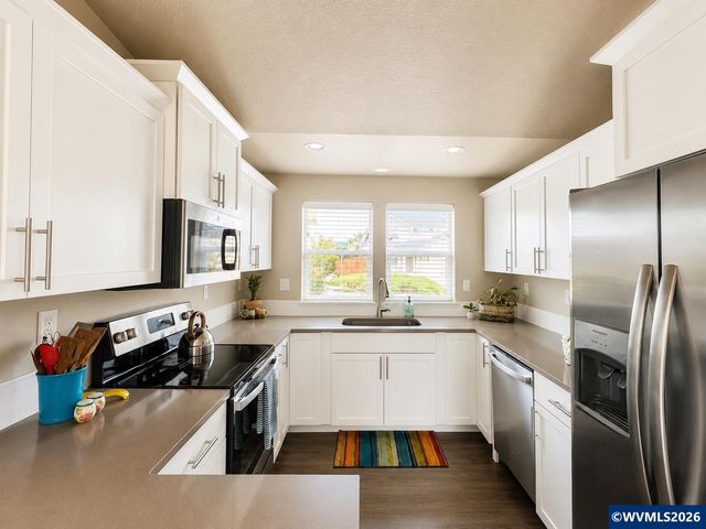 599 Churchill Downs St SE, Albany, OR 97322