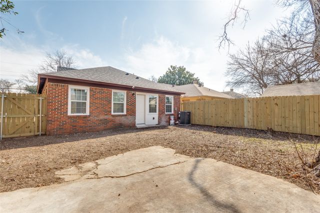 2403 Romine Avenue, Dallas, TX 75215