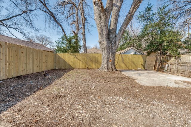 2403 Romine Avenue, Dallas, TX 75215