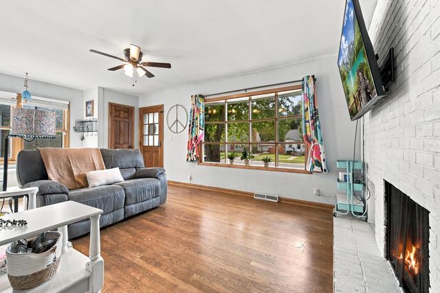 W166N8570 Theodore AVENUE, Menomonee Falls, WI 53051