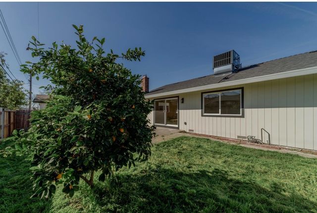 3920 Floral Drive, North Highlands, CA 95660