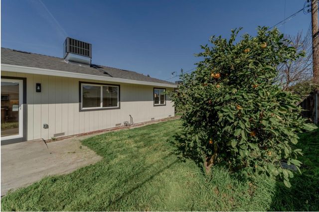 3920 Floral Drive, North Highlands, CA 95660