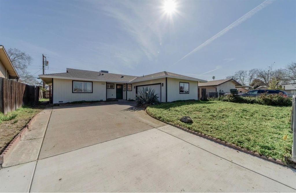 3920 Floral Drive, North Highlands, CA 95660