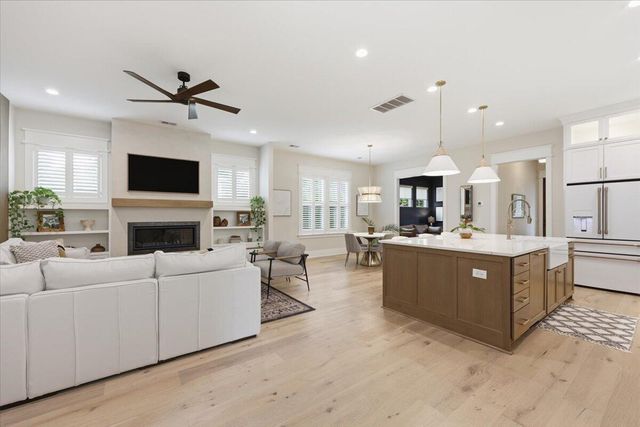 532 Fleming Road, Charleston, SC 29412
