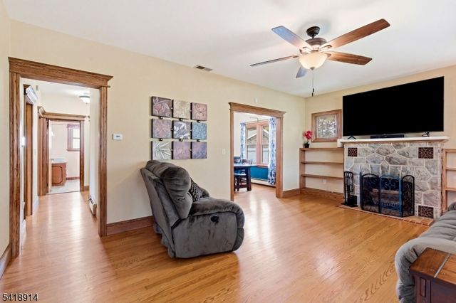 1316 Belvidere Rd, Lopatcong Twp., NJ 08865