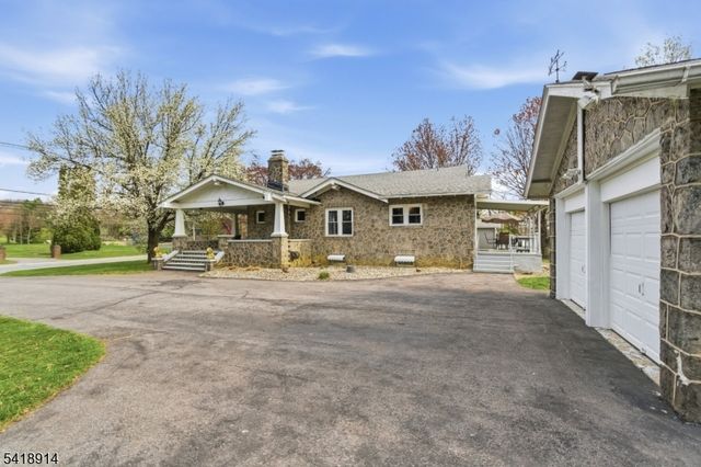 1316 Belvidere Rd, Lopatcong Twp., NJ 08865