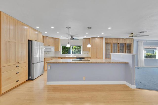 9255 N Magnolia Ave Spc 235, Santee, CA 92071