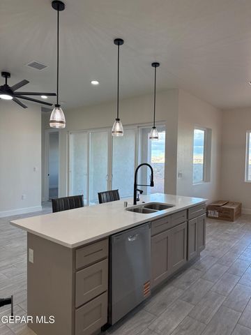 1816 Preakness Street, El Paso, TX 79928