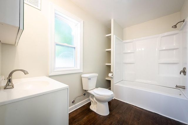 4810 16th AVENUE, Kenosha, WI 53140