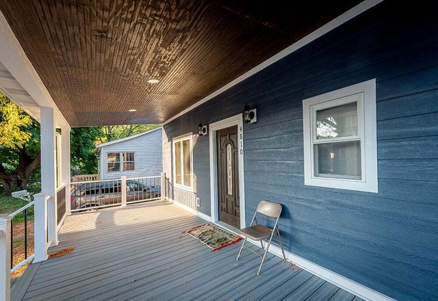 4810 16th AVENUE, Kenosha, WI 53140