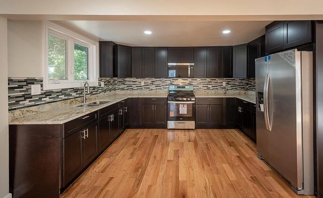 4810 16th AVENUE, Kenosha, WI 53140