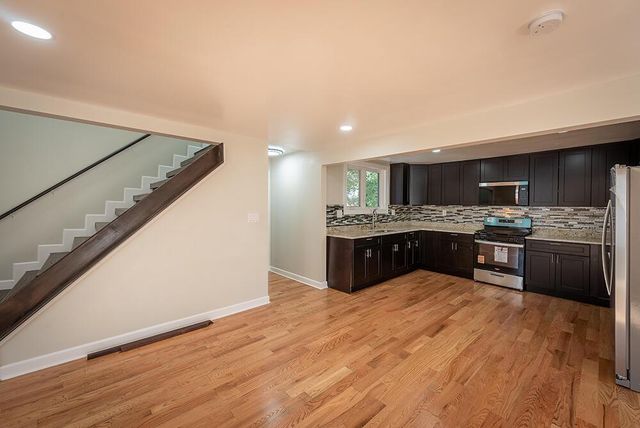 4810 16th AVENUE, Kenosha, WI 53140