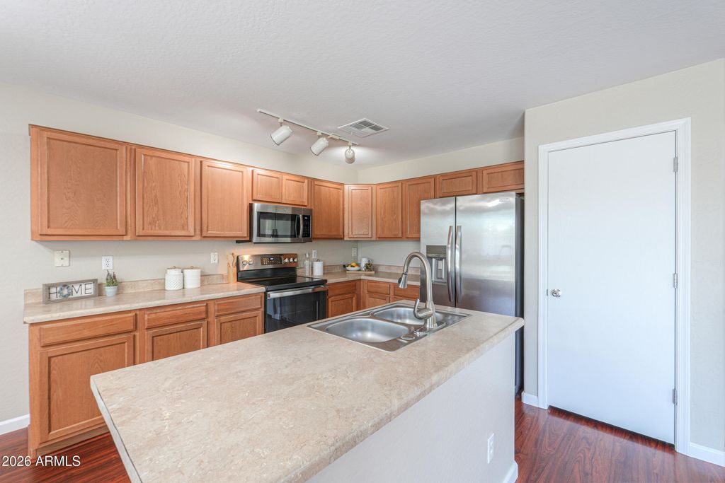 41263 N CAMBRIA Drive, San Tan Valley, AZ 85140 — photo 3