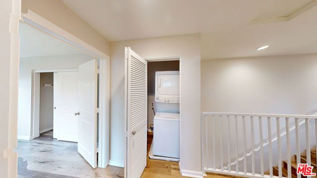 15031 Hartland Street, Van Nuys (los Angeles), CA 91405