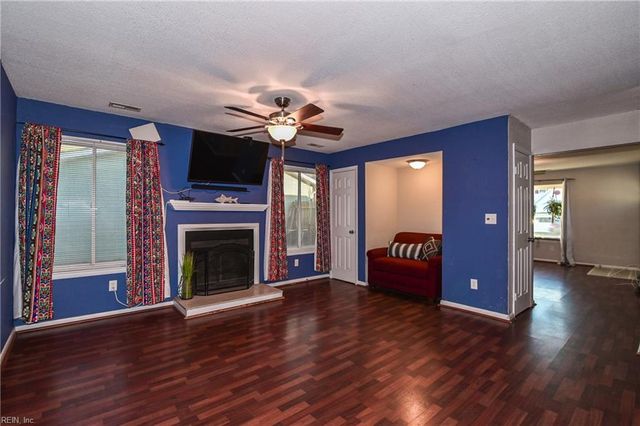 1224 Eaglewood DR, Virginia Beach, VA 23454