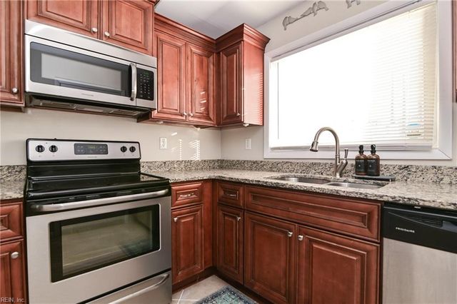 1224 Eaglewood DR, Virginia Beach, VA 23454